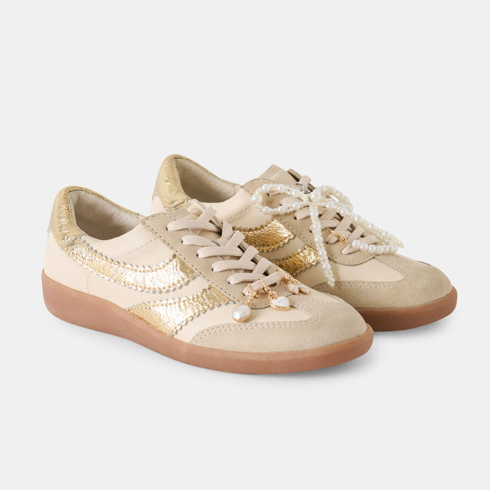 MERIT SNEAKERS WHITE GOLD LEATHER + PEARL CHARM BUNDLE