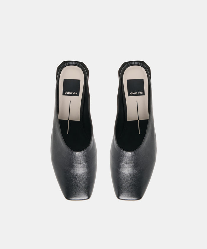 MACLYN FLATS BLACK LEATHER