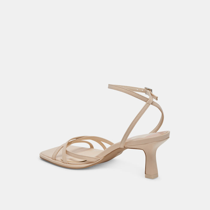 MANJI WIDE HEELS BONE PATENT LEATHER