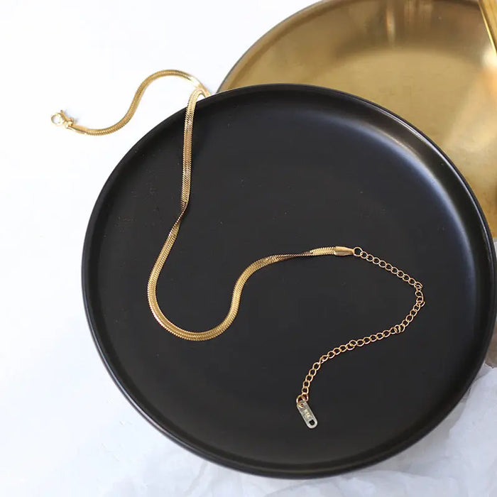 Snake flat and Trace Chain Necklace Crushes.