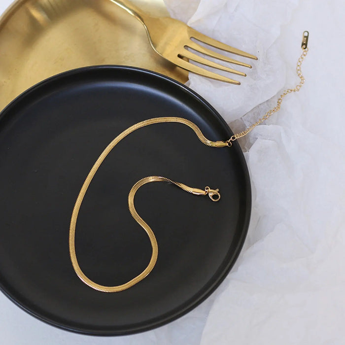 Snake flat and Trace Chain Necklace Crushes.