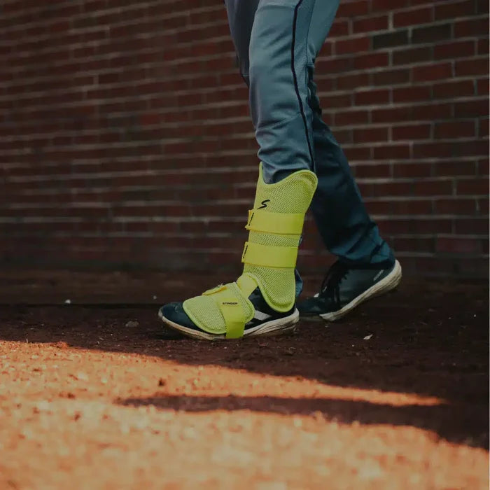 Stinger Select Leg Guard — Player Gear (image 2)