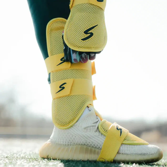 Stinger Select Leg Guard — Player Gear (image 3)