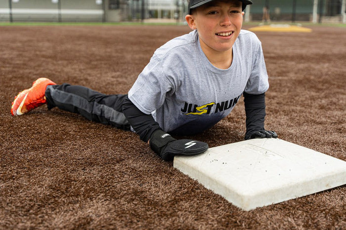 Stinger Sliding Mitt — Player Gear (image 7)